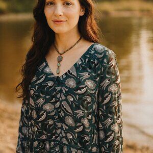 Cato Green Floral and Leaf Motif Long-sleeved Tied Cuff Blouse Size Large